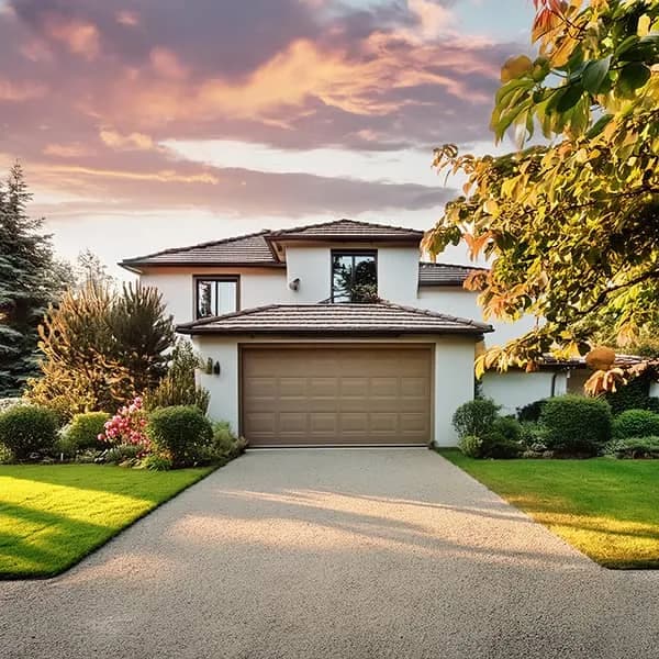 Einzelhaus mit Garage